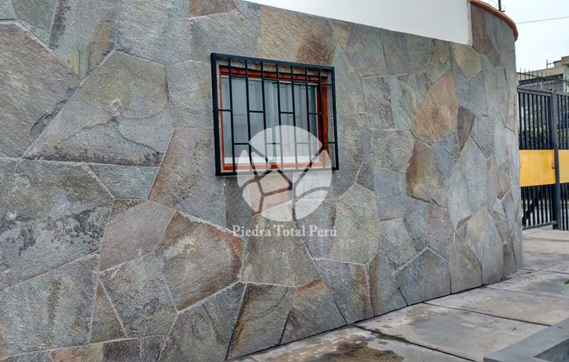 Piedra Ayacuchana irregular — Piedra Ayacuchana
